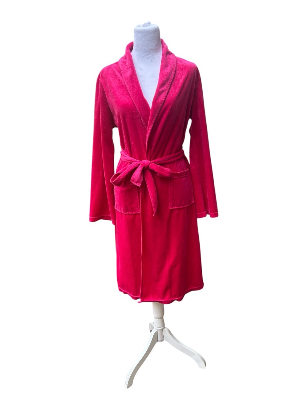 Ulta Beauty Plush Shawl-Collar Tie-Waist Robe in Hot Pink